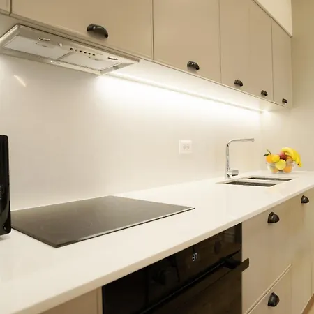Cosmo Deluxe Apartment