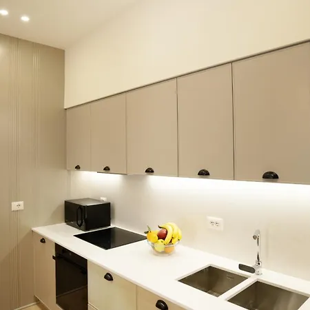 Cosmo Deluxe Apartment